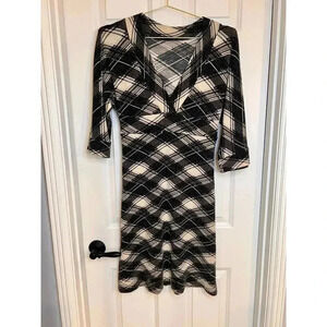 Black and gray plaid‎ kimono sleeves vintage sweater dress size small